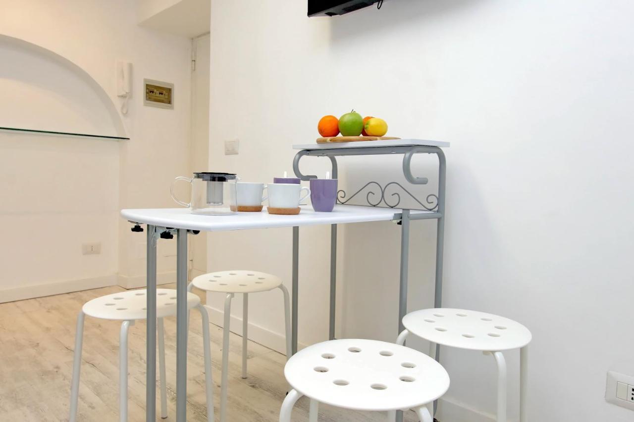 Ych-Confortevole Suite Al Colosseo Rzym Zewnętrze zdjęcie